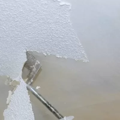 Removal,Old,Dirty,Popcorn,Ceiling,Wall,Background